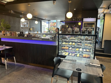 Andonis Cafe & Bar, Fortitude Valley