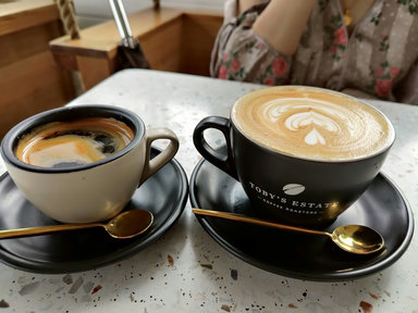 Cache Cache Cafe
