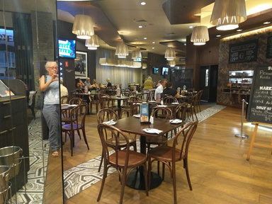 Carindale Hotel