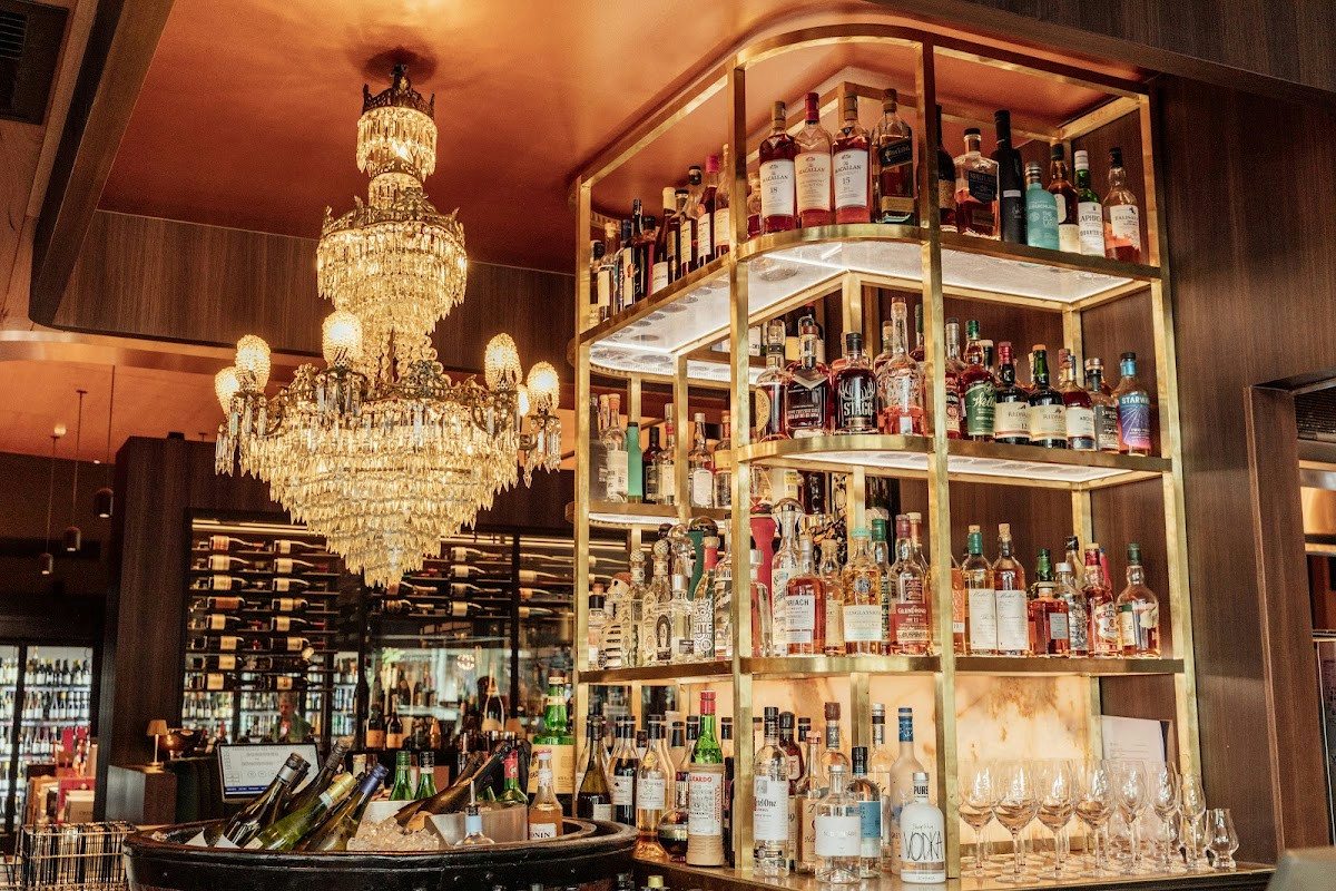 CRU Bar & Cellar - bar in Fortitude Valley | Via Brisbane