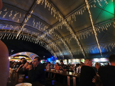 Eat Street Beer & Wine Bar Eat Street Beer & Wine Bar17 MacArthur