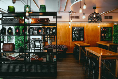 Eleven Bridges Gin Bar and Distillery