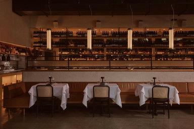 Evra Restaurant & Bar