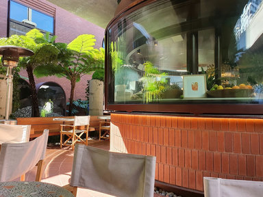Garden Bar