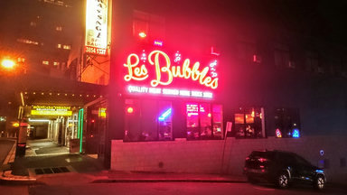 Les Bubbles Steakhouse