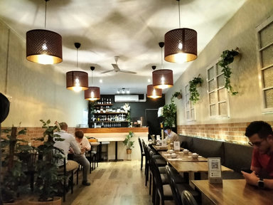 Little Rice Bowl Restaurant 米麒麟
