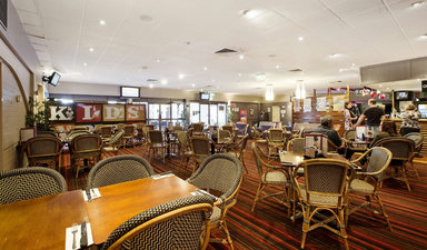 Nudgee Beach Hotel
