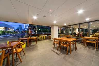 Olio Cafe & Bar