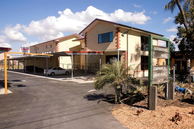 Queensport Tavern & Motel