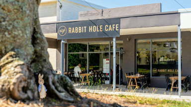 Rabbit Hole Cafe - Wynnum