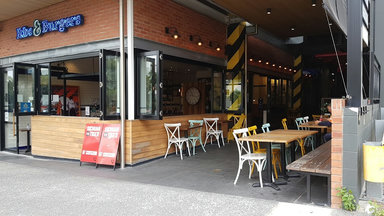 Ribs & Burgers Woolloongabba