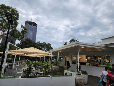Riverside Cafe & Bar