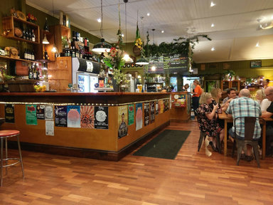Shady Palms Cafe & Bar