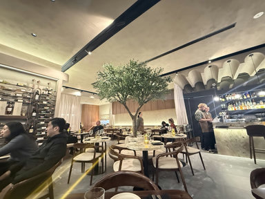 Tellus Bar & Dining